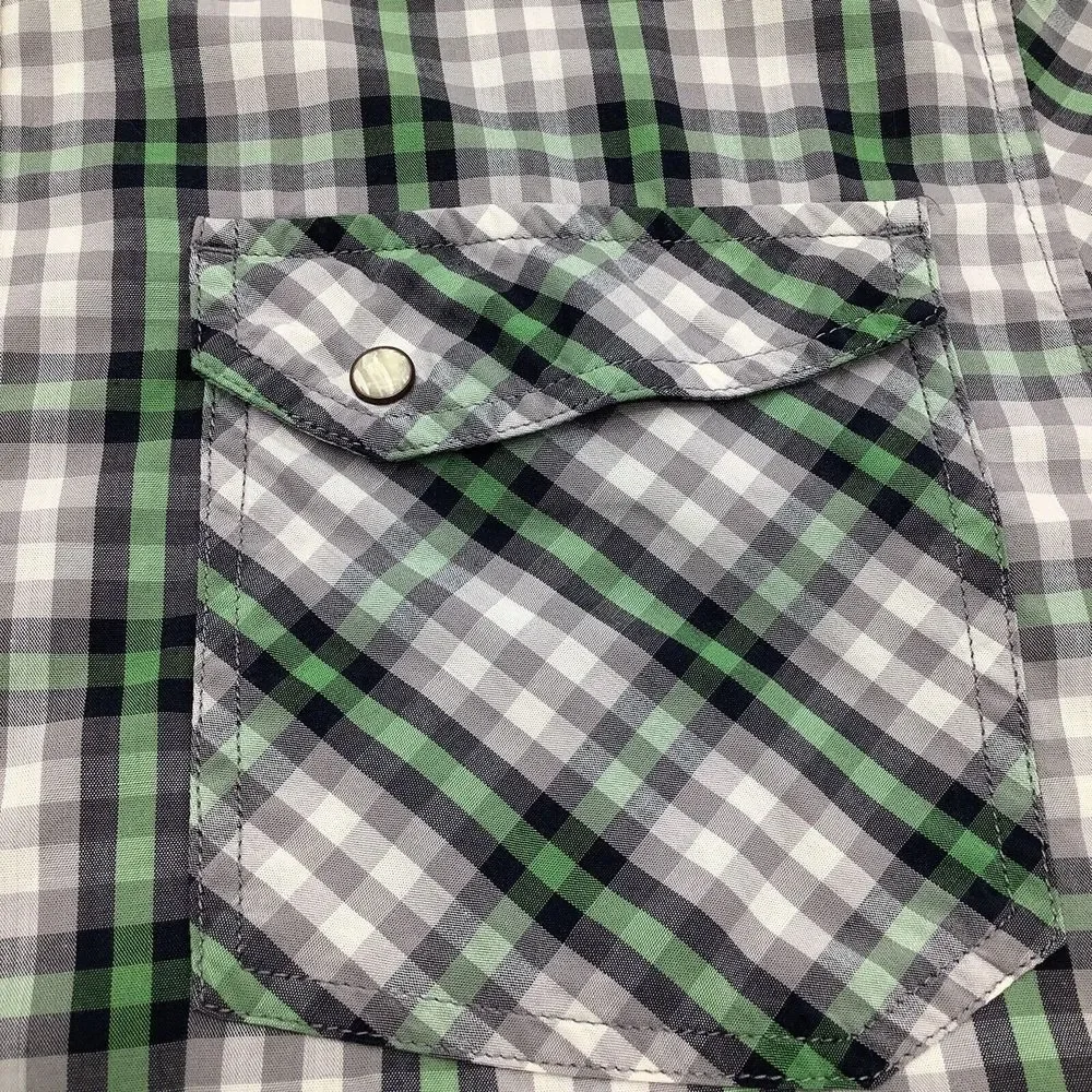 The North Face Mens Short Sleeve Pearl Snap Shirt‎ Size Large